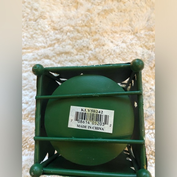 Christmas Santa candle holder ornament display - Picture 5 of 7